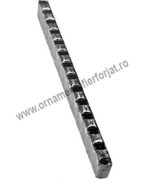 Platbanda cu model transversal pe laturi 19-137/1ml