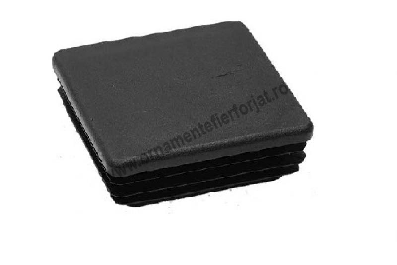 capac de plastic patrat 15x15 mm 14-099